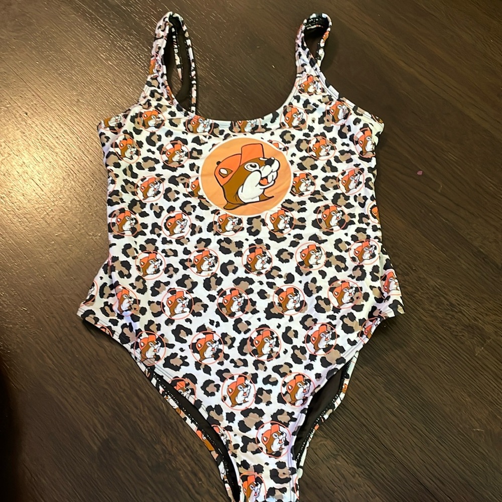 Buc-ee’s one piece swimsuit size S small animal print